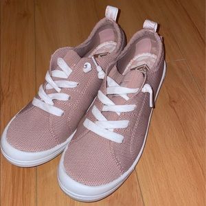 Roxy slip on sneakers
